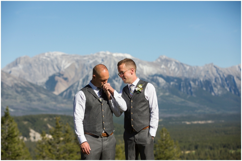 Banff_same_sex_wedding_photographer043