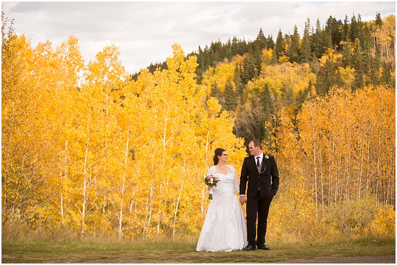 Kate & Clarke {Married!} – A cochrane Ranche House Wedding