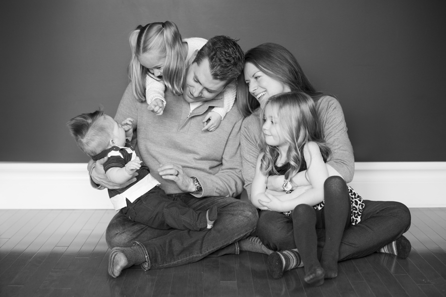 Winter Family Fun {Calgary family photographer}