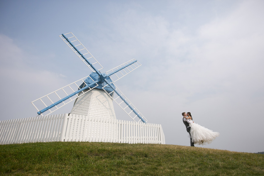 sara & david -married! {Calgary, Heritage Park wedding photographer}