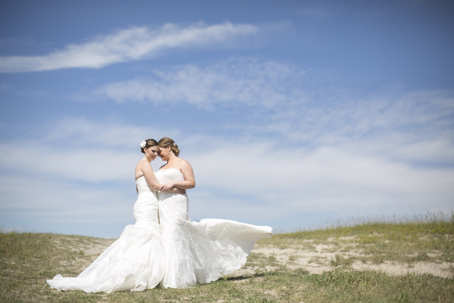 Jenn & Elise -married! {Calgary same-sex wedding photographer}