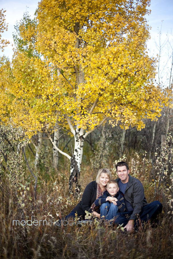 Families love me! {Calgary family photographer}