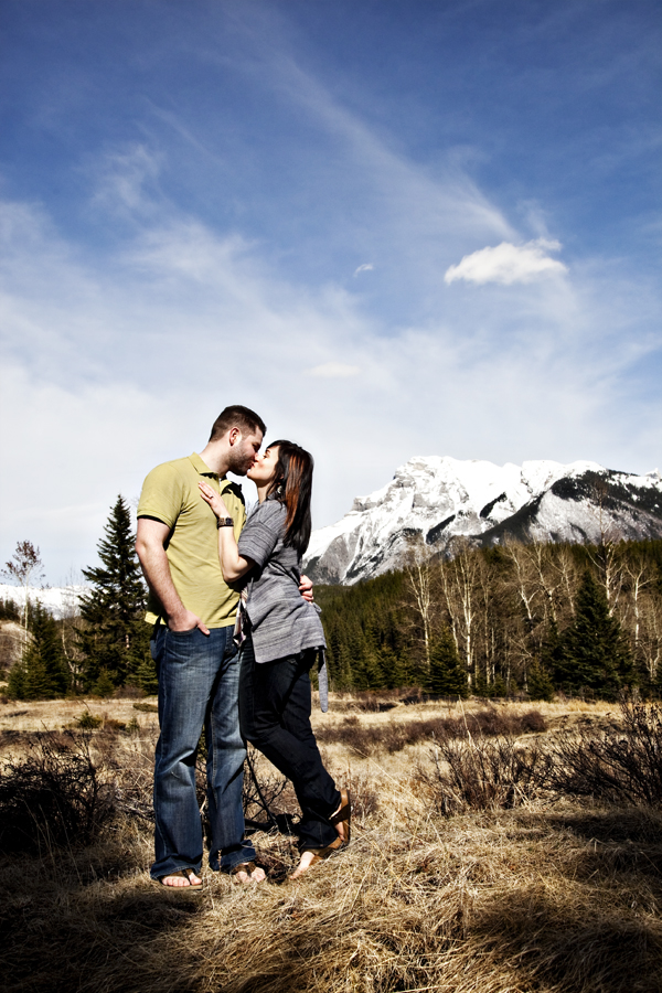 sara & mike – engaged!